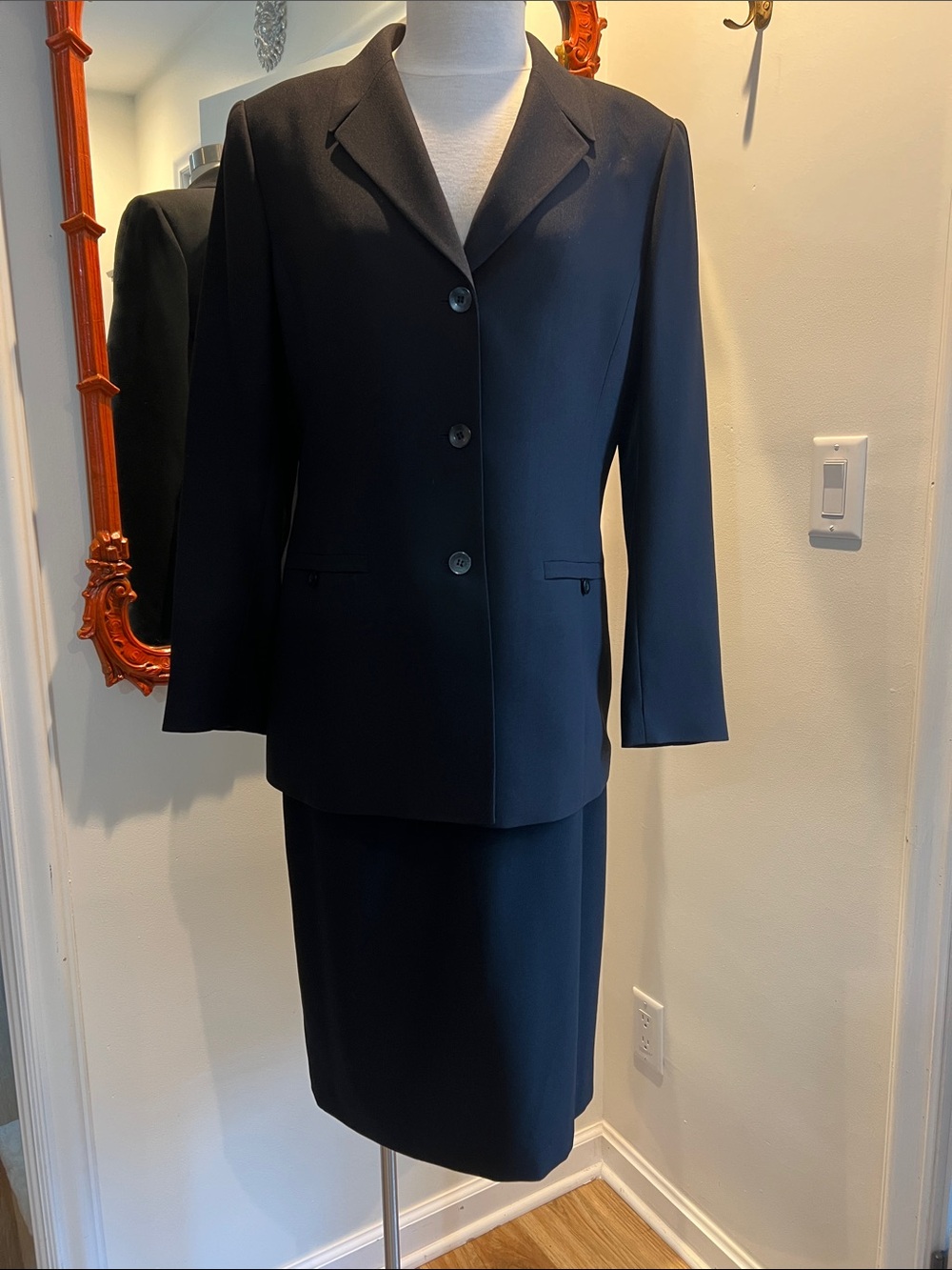 Classic Women's Black Blazer Jacket & Skirt Suit Professional Tailored 10